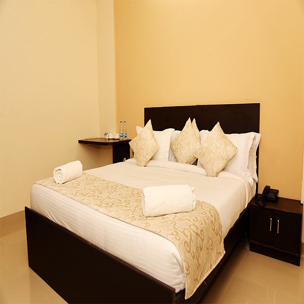 Hotel in Udaipur | Family Hotel Near Railway Station and Bus Stand in udaipur