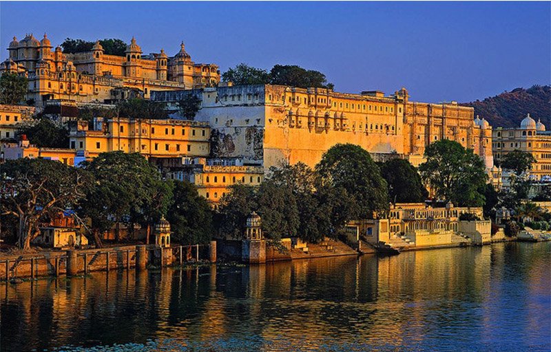 Best hotel for Business and Leisure in Udaipur