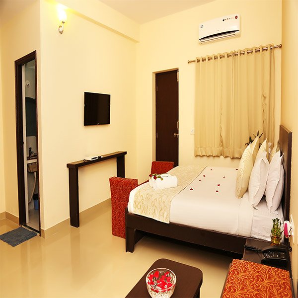 Hotel Near Attraction in Udaipur
