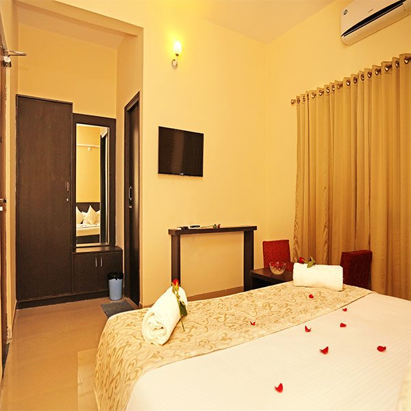Hotel Near Attraction in Udaipur